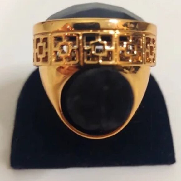 💕TRINA TURK💕 Shanghai Cocktail Ring ~ Resin Black & Gold NWT - Picture 9 of 15
